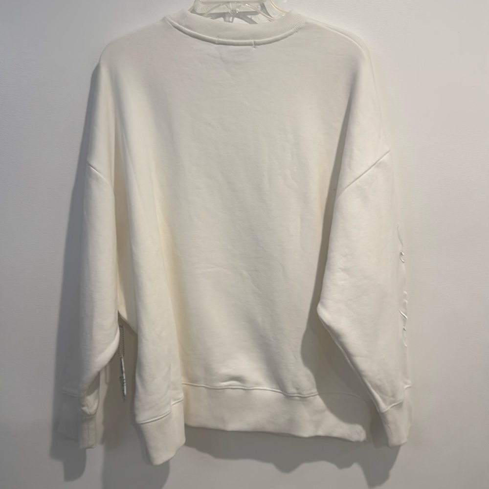NWT ANGEL HELLO KITTY EMBROIDERED PULLOVER OVERSIZED SWEATER - Picture 9 of 9